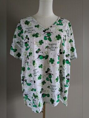 Disney Mickey Mouse Happy St Patricks Day Four Leaf Clover Green Scrub Top 2XL